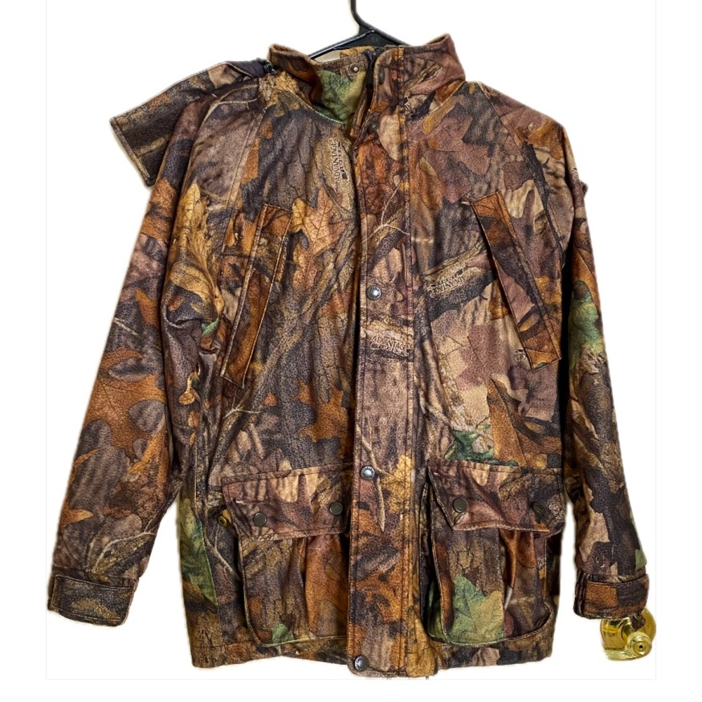 Cabela’s kids camo hunting winter jacket size M